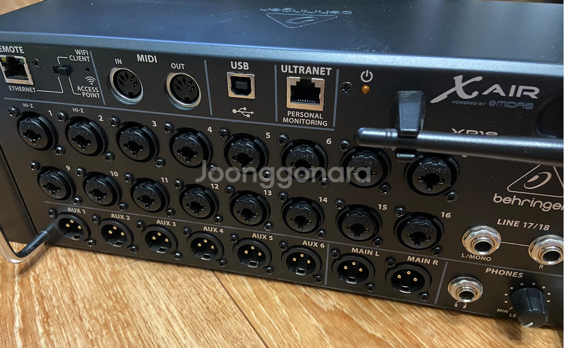 베링거 XAir XR18 오디오 인터페이스--1