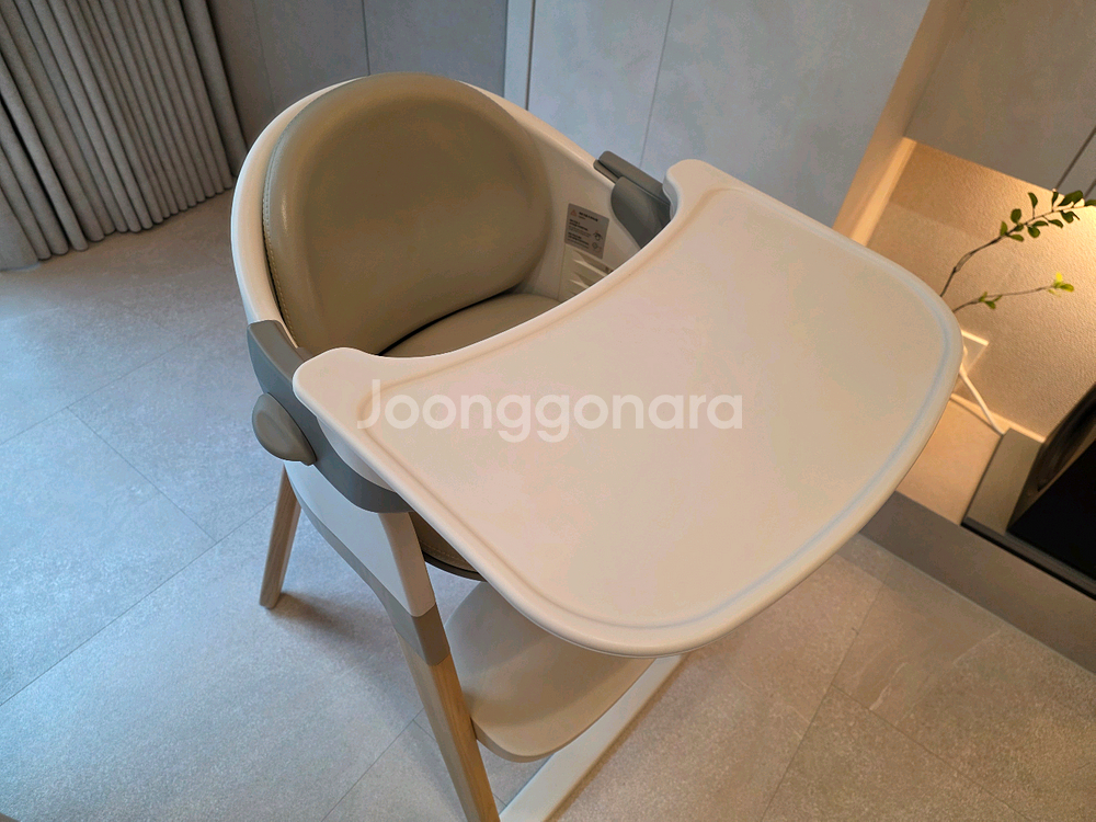 시디즈 몰티 하이체어 아기 의자 (살균 소독완)--1
