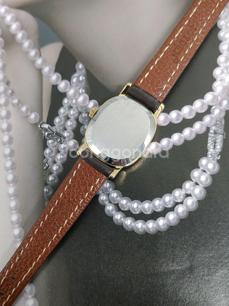 오메가드빌 수동 여성용시계--4