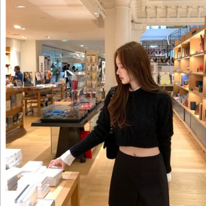 오브제스트 케이블니트 크롭니트