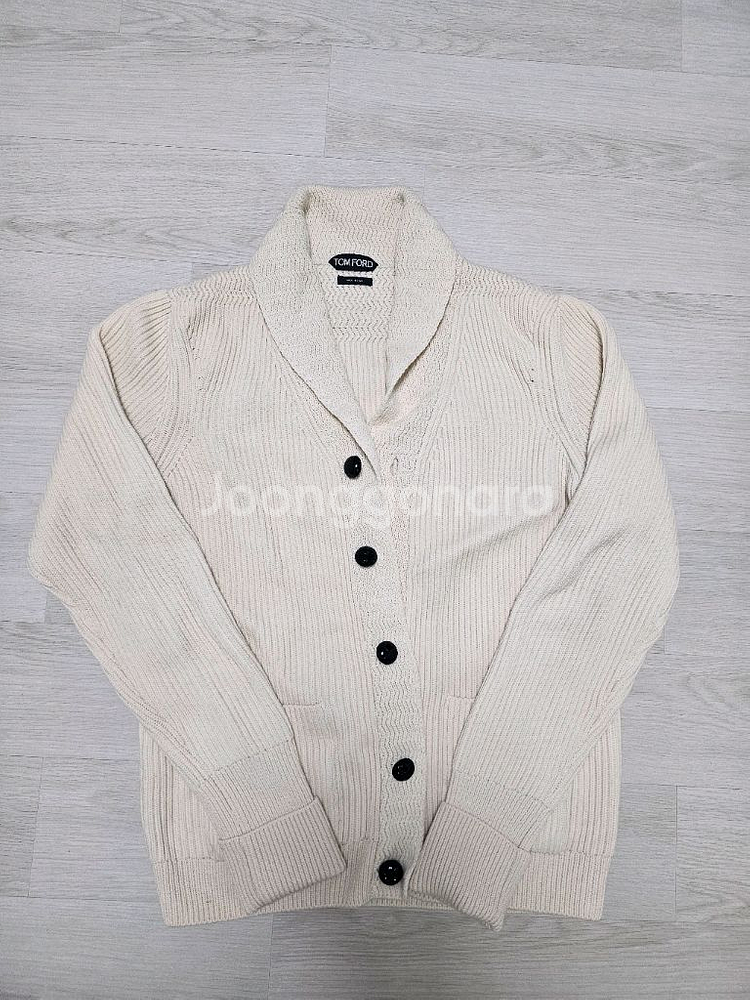 톰포드 케이블 니트 가디건 48--0