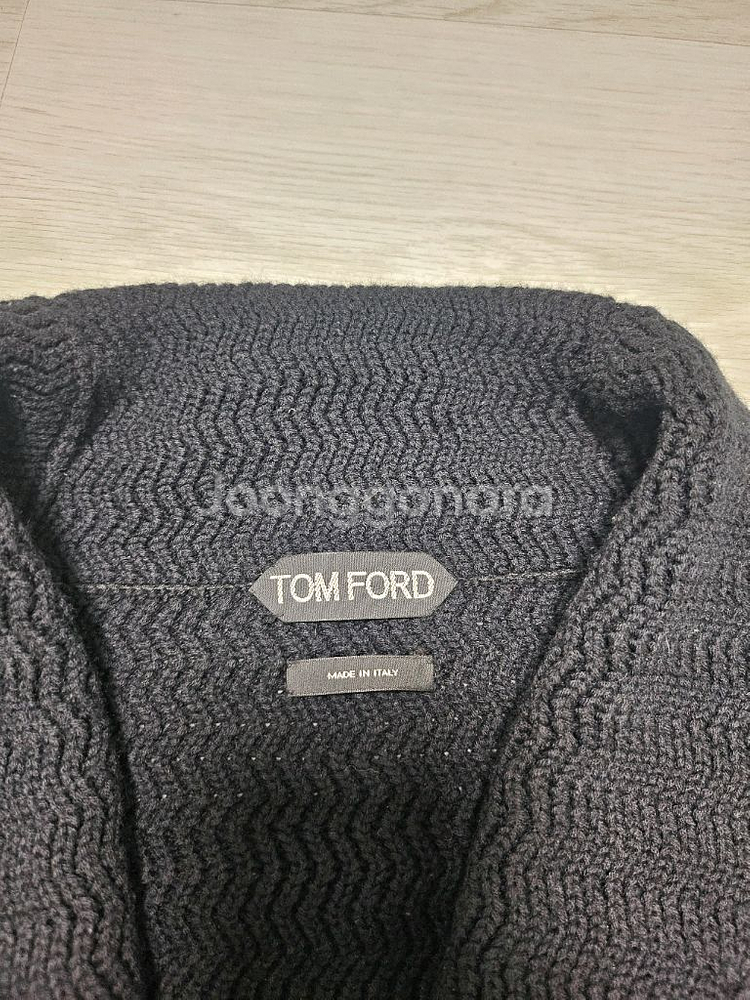 톰포드 케이블 니트 가디건 48--5