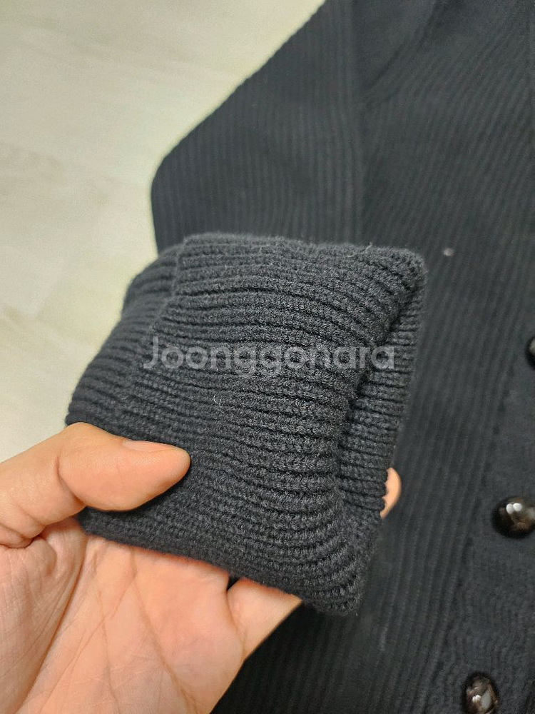 톰포드 케이블 니트 가디건 48--6