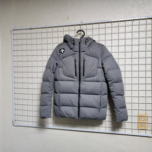 (상태굿)데상트기능성오리털패딩(여85)