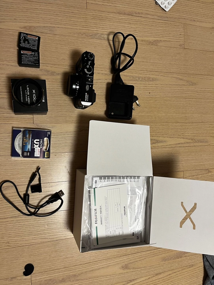 후지필름 X100F 디지털카메라 이미지