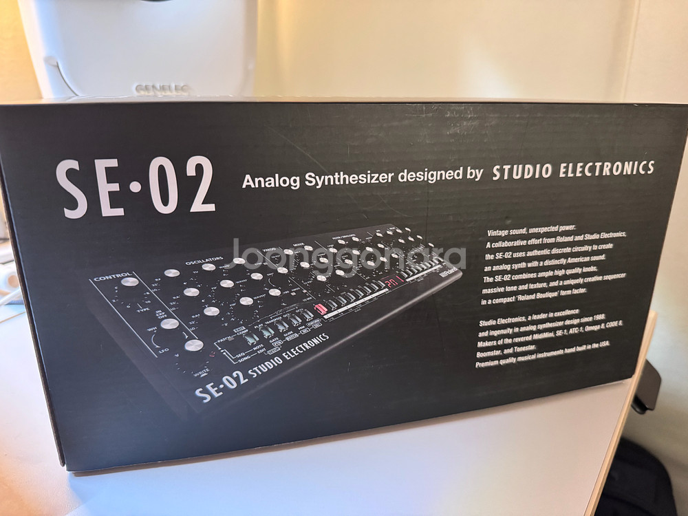 롤랜드 SE-02 아날로그 신디사이저--0