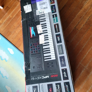 AKAI MPC Key 61 아카이 MPC 신디사이저