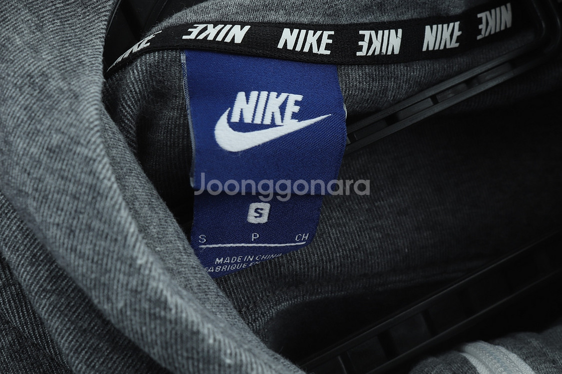 W(S) 나이키 후드집업 로고 차콜 러닝--5