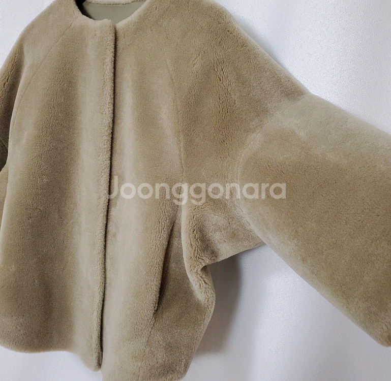 라우렐 리버시블 양모무스탕 55-66--6