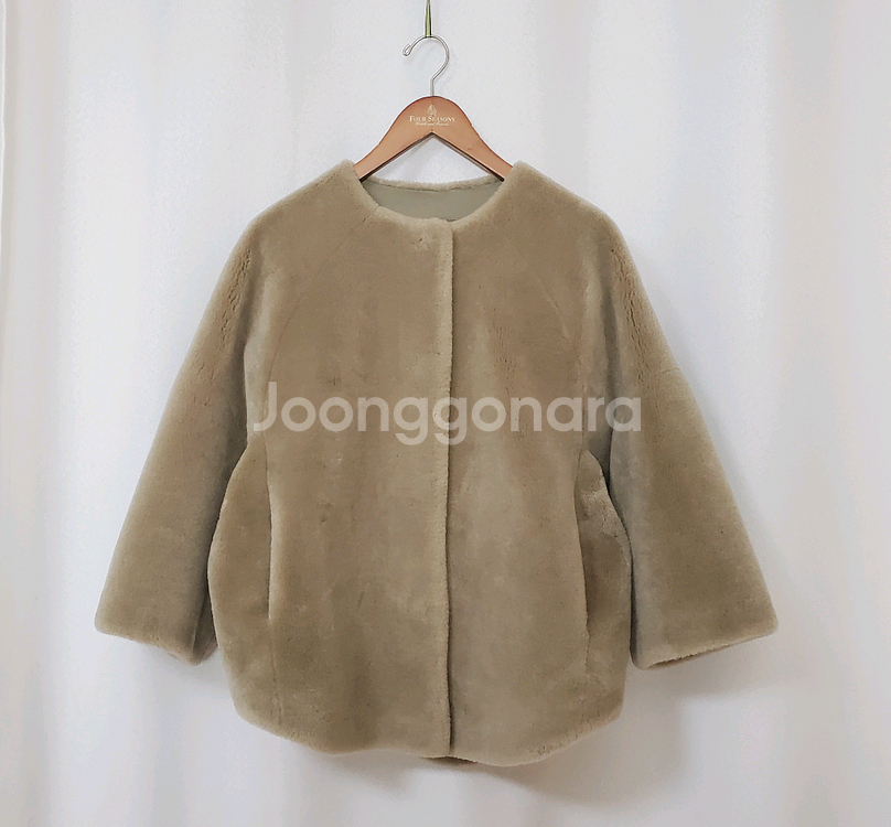 라우렐 리버시블 양모무스탕 55-66--5