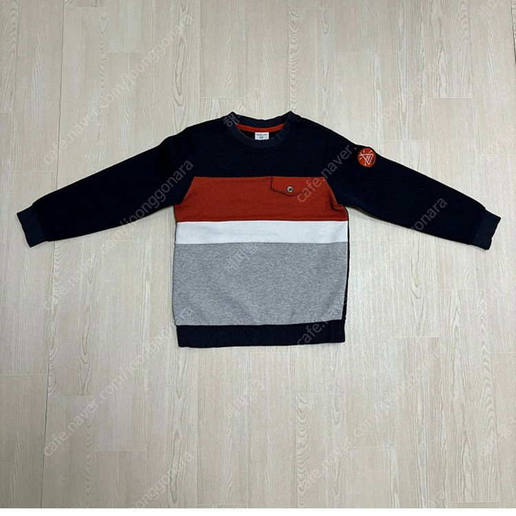 남아 130 구스 패딩 . 블랙야크 . 상태 좋음 . 기모 티--4