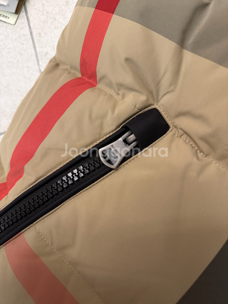 버버리 롬포드 리버시블 남성 패딩조끼 8032997 M--5