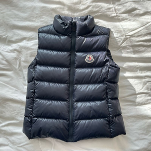 정품 몽클레어 Moncler 키즈 가니 패딩 베스트 10y