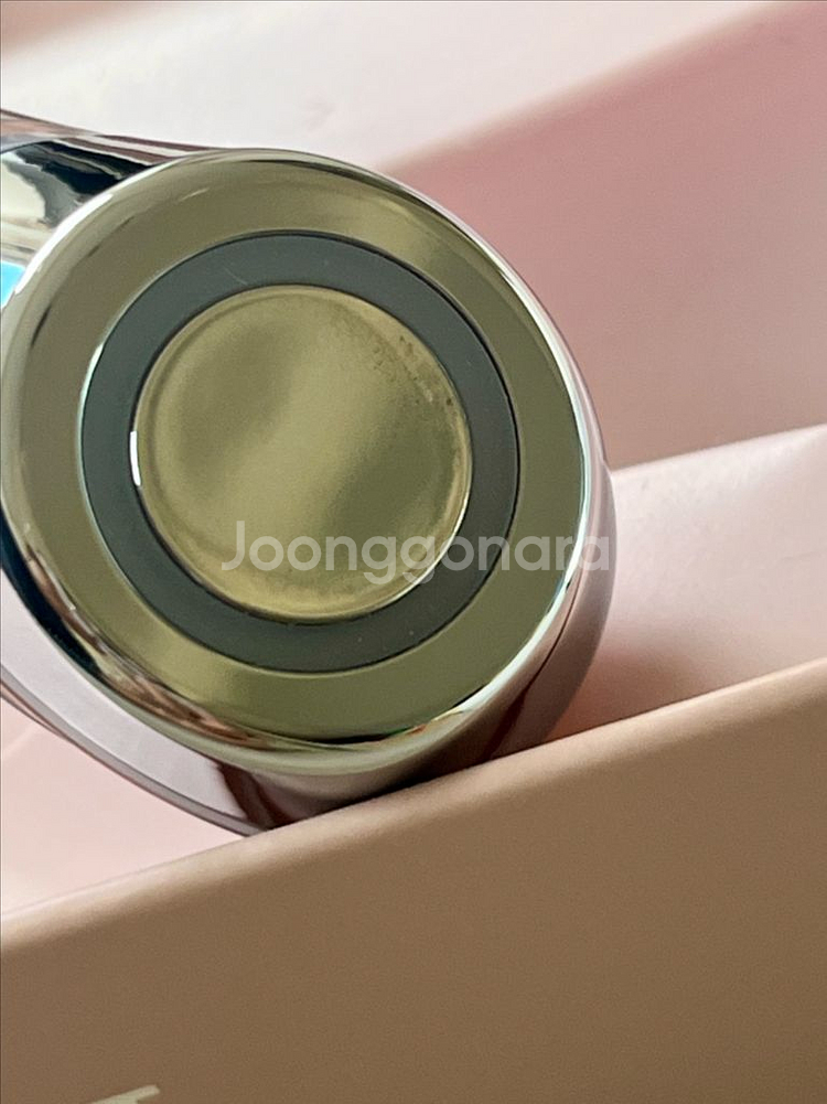 메디큐브 AGE-R 에어샷 로즈핑크 에디션 리미티드--4