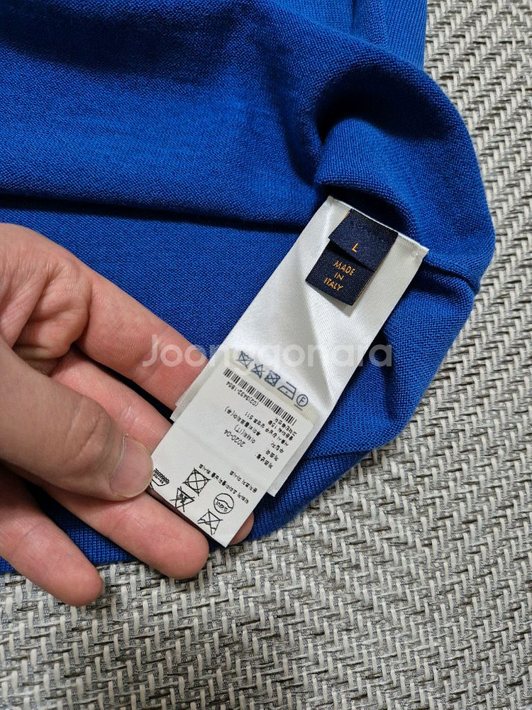 새상품 한정판-100-L 루이비통 버질 아블로 반팔티--4