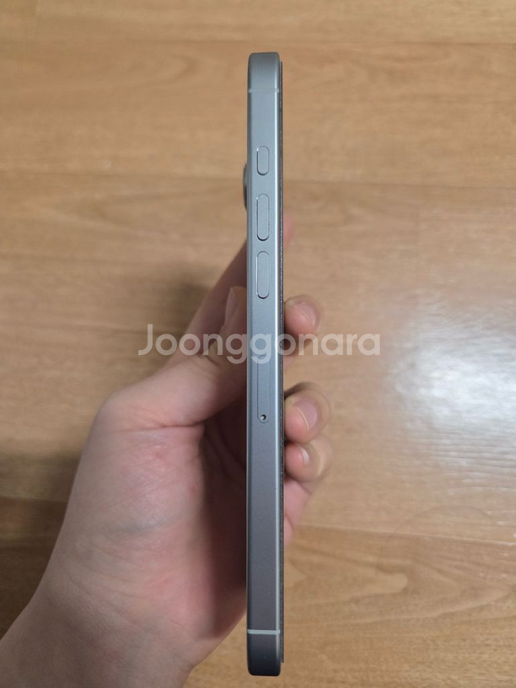 아이폰16프로맥스 1TB 화이트 티타늄 / 상태 S급 판매합니다!--2