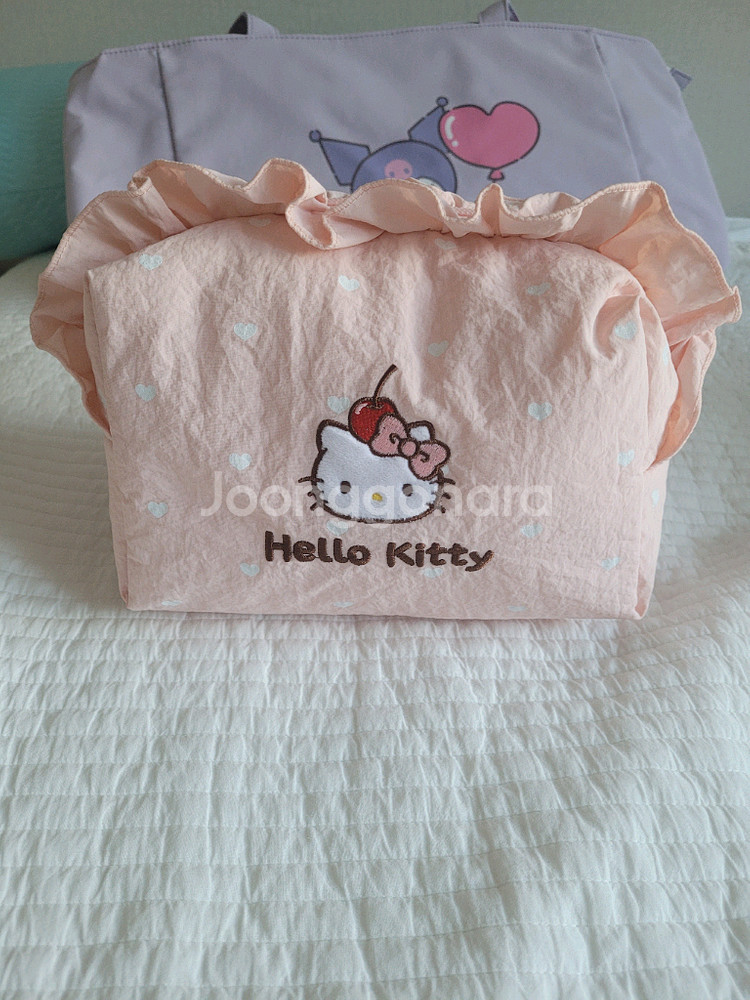 헬로키티 프릴파우치 새상품--0