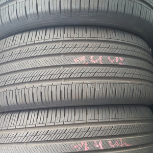 카니발 4세대 19인치 휠 전용(한국타이어 다이나프로 HPX 255 50 19 광폭 타이어 판매 합니다)