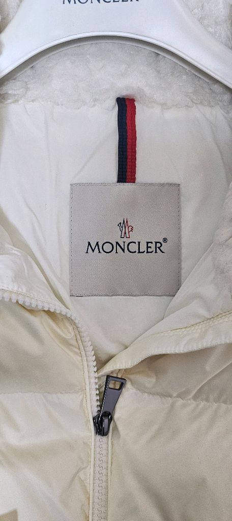 몽클레어주니어 12사이즈.--1