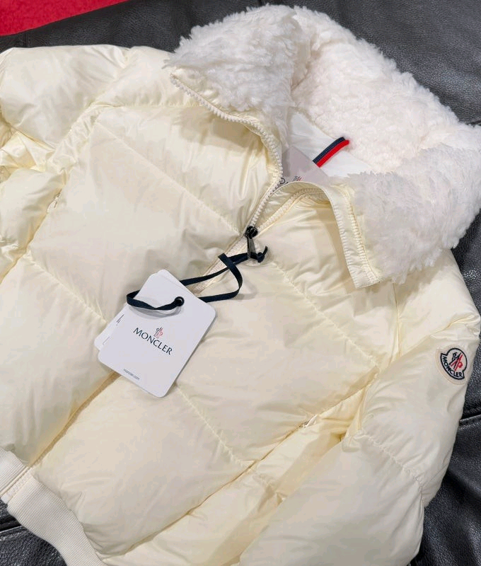 몽클레어주니어 12사이즈.--3