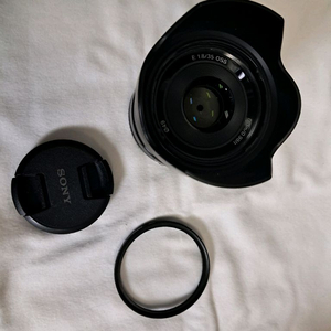소니 35mm F1.8까페렌즈