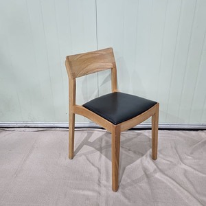 식당,카페,업소용 중고원목의자 판매합니다.