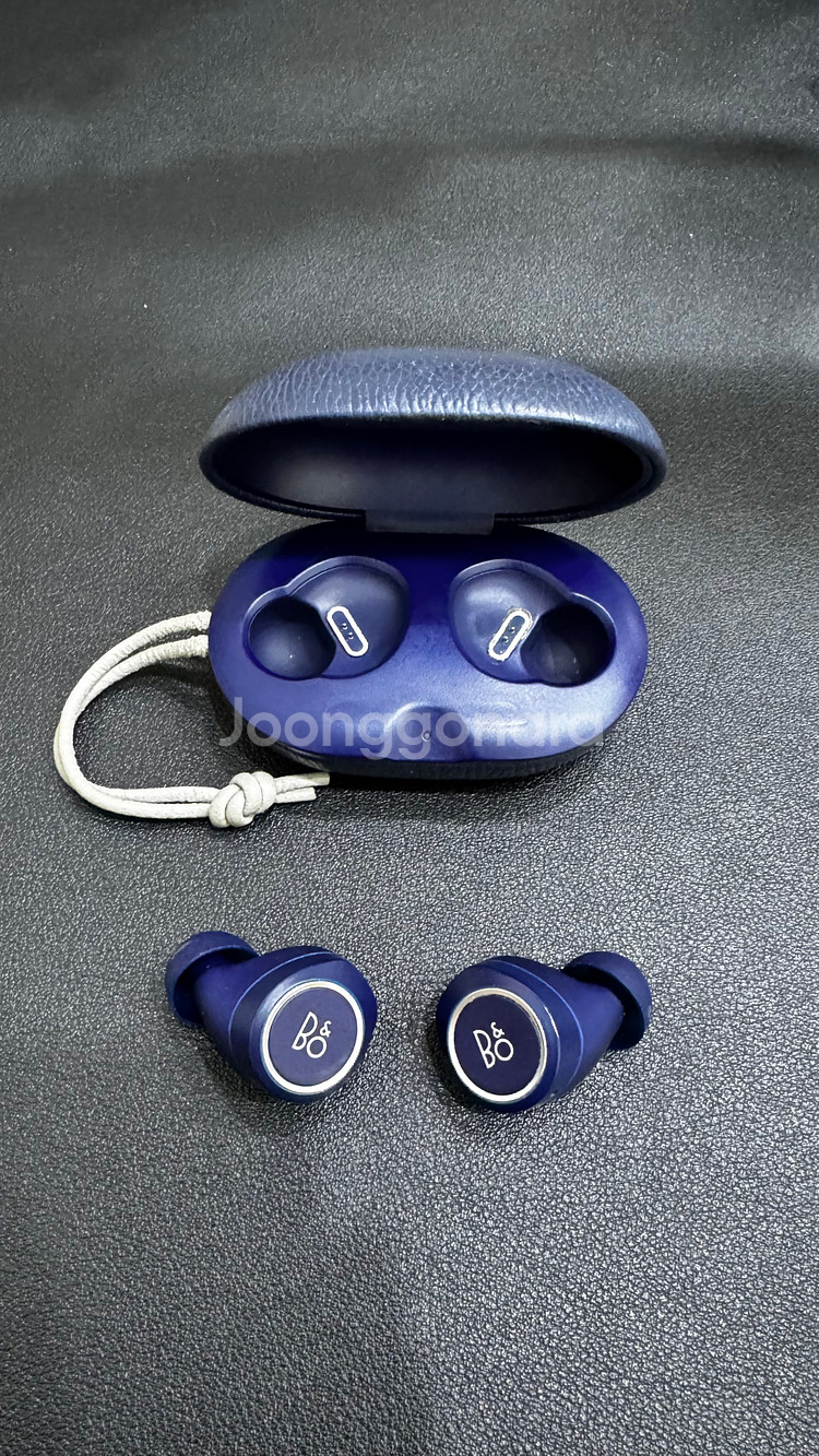 뱅앤올룹슨 베오플레이 E8 1.0 블루투스 이어폰--2