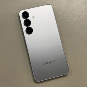 갤럭시S25 실버 256 초s급 새상품컨디션 25년7월개통 판매