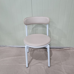 카페, 식당용 철재의자 특가로 판매합니다.