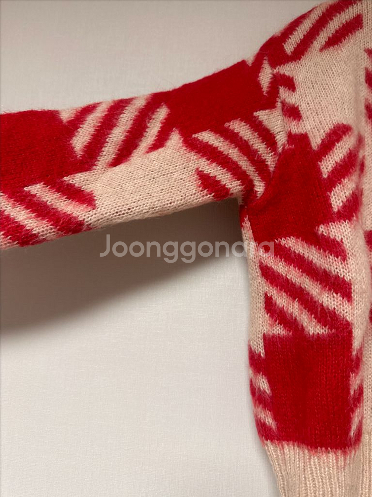 산드로 유인나 니트 1사이즈--8