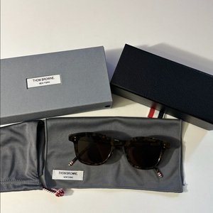 톰브라운 도쿄 톨토이즈 아세테이트 렉텡귤러 선글라스