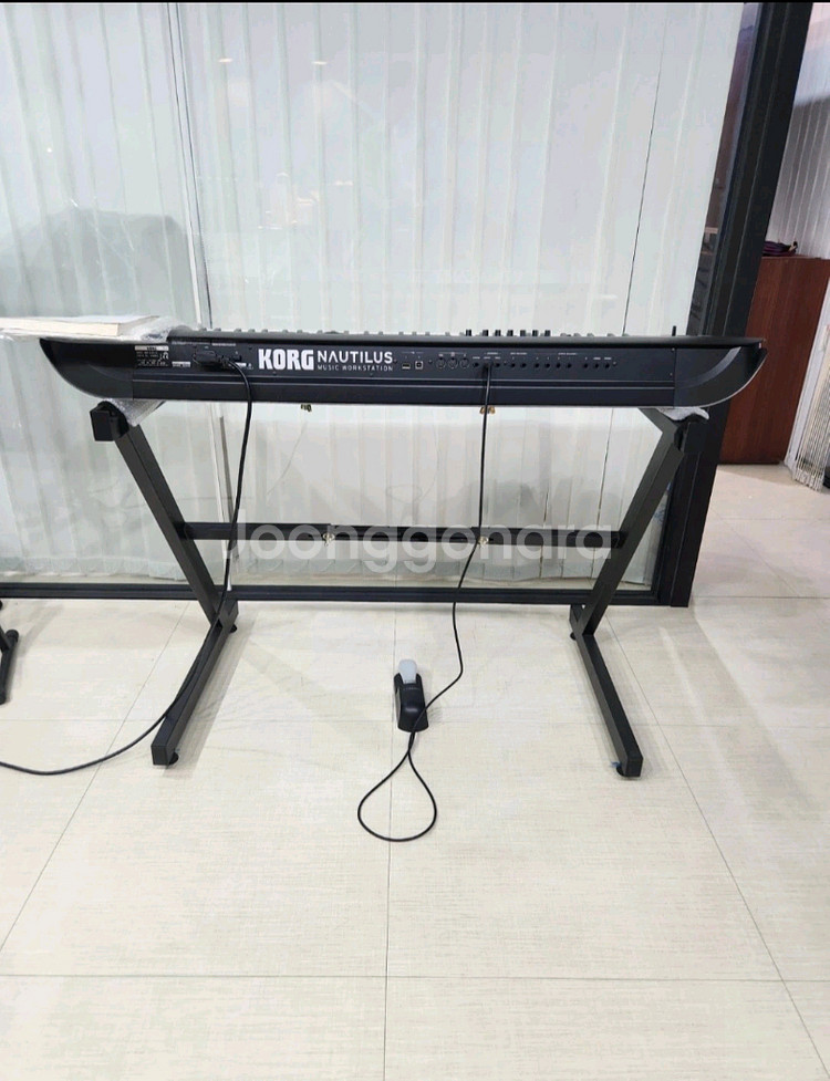 코르그 신디사이저 노틸러스 73건반--1