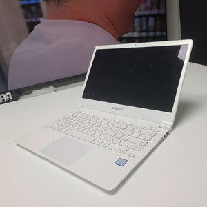 삼성 노트북 9 메탈 쿨매!! Nt900x3l ram8 ssd256 무게840g