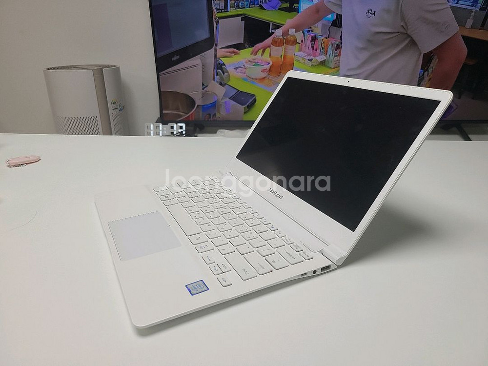 삼성 노트북 9 메탈 쿨매!! Nt900x3l ram8 ssd256 무게840g--4