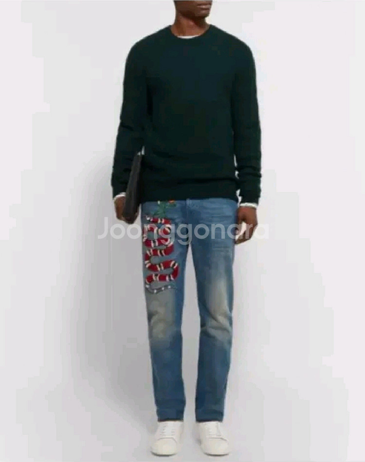 구찌 스네이크 패치 데님 진 36사이즈--1