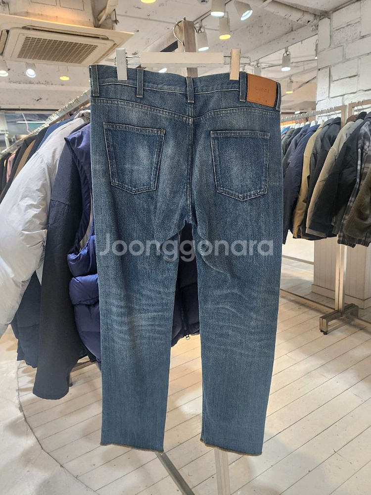 구찌 스네이크 패치 데님 진 36사이즈--3