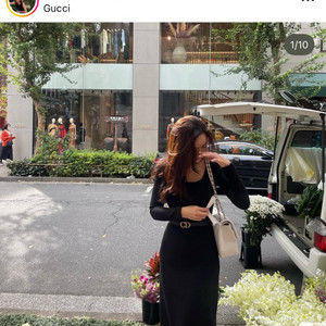 파리앤뉴욕 스퀘어넥 블랙 원피스