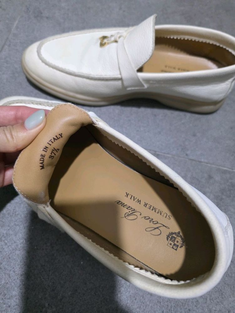 로로피아나 썸머워크 가죽로퍼 이미지