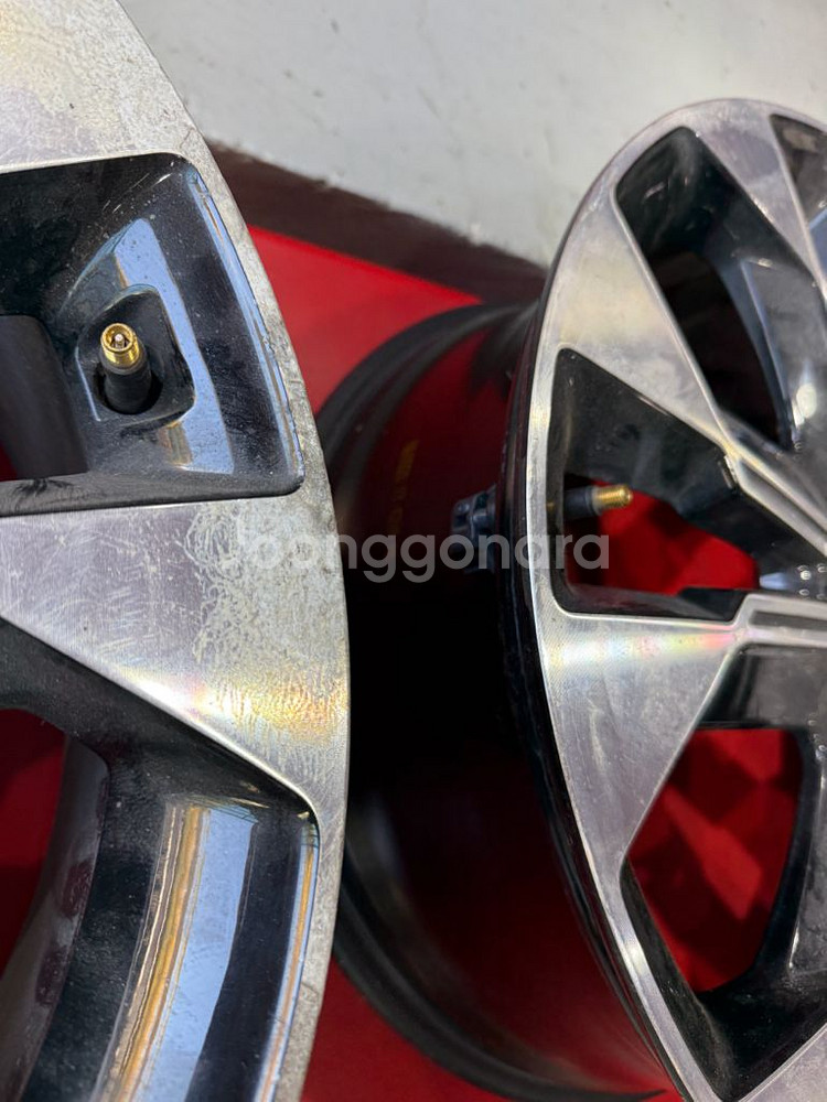 카니발 4세대 19인치 순정 휠 세트 tpms포함--4