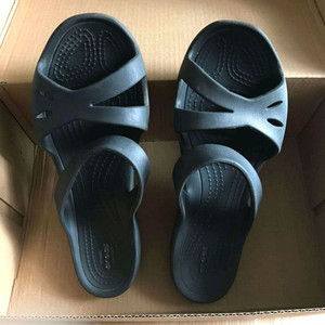 여성 크록스 샌들 235