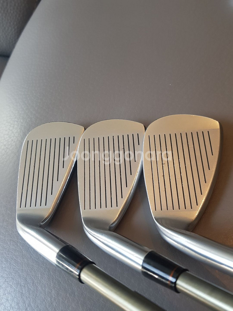 정품 혼마 4스타 그라파이트R1 4~S(9)세트 단조아이언 판매해요.--3