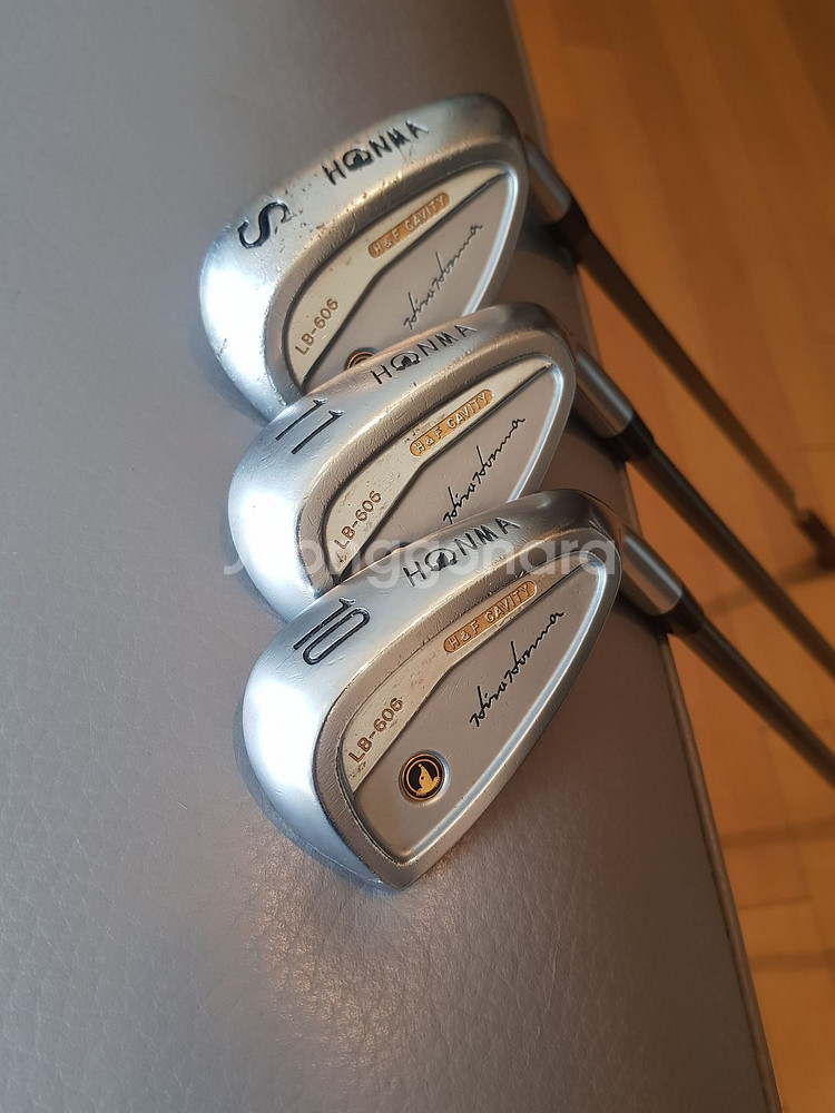 정품 혼마 4스타 그라파이트R1 4~S(9)세트 단조아이언 판매해요.--4