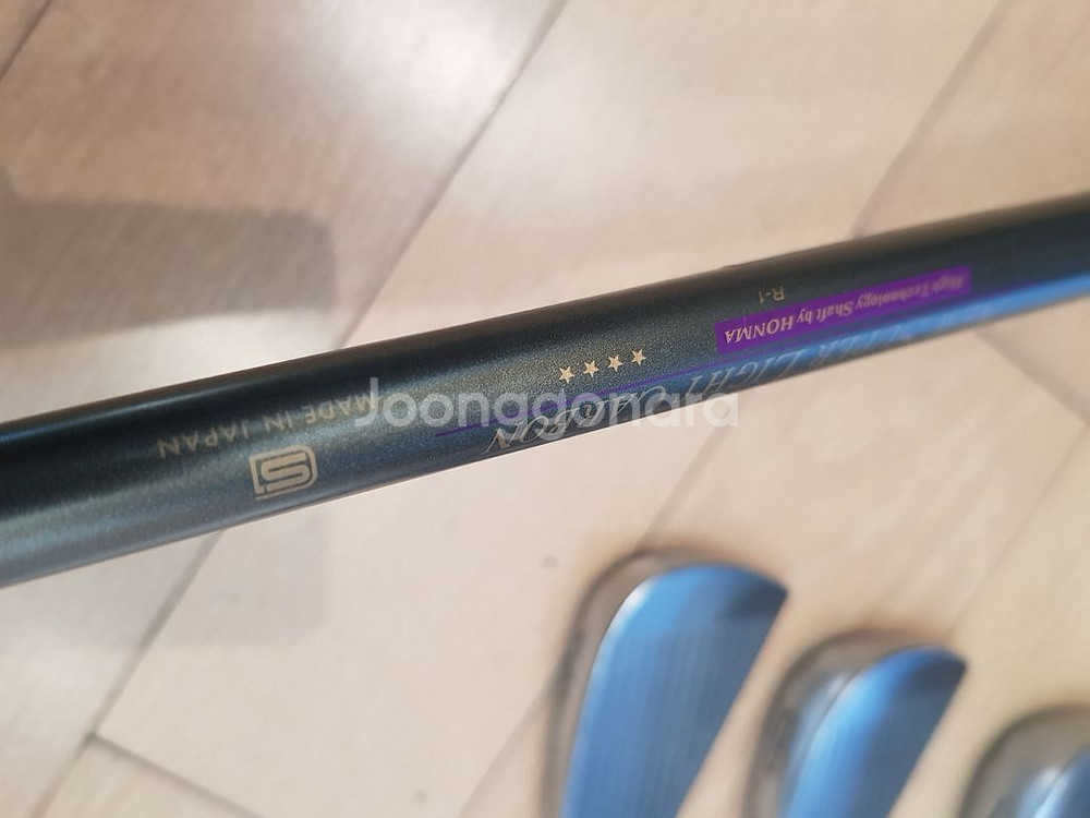 정품 혼마 4스타 그라파이트R1 4~S(9)세트 단조아이언 판매해요.--6