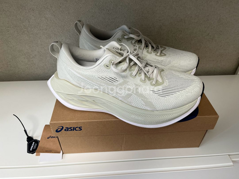 아식스 슈퍼블라스트2 270--0