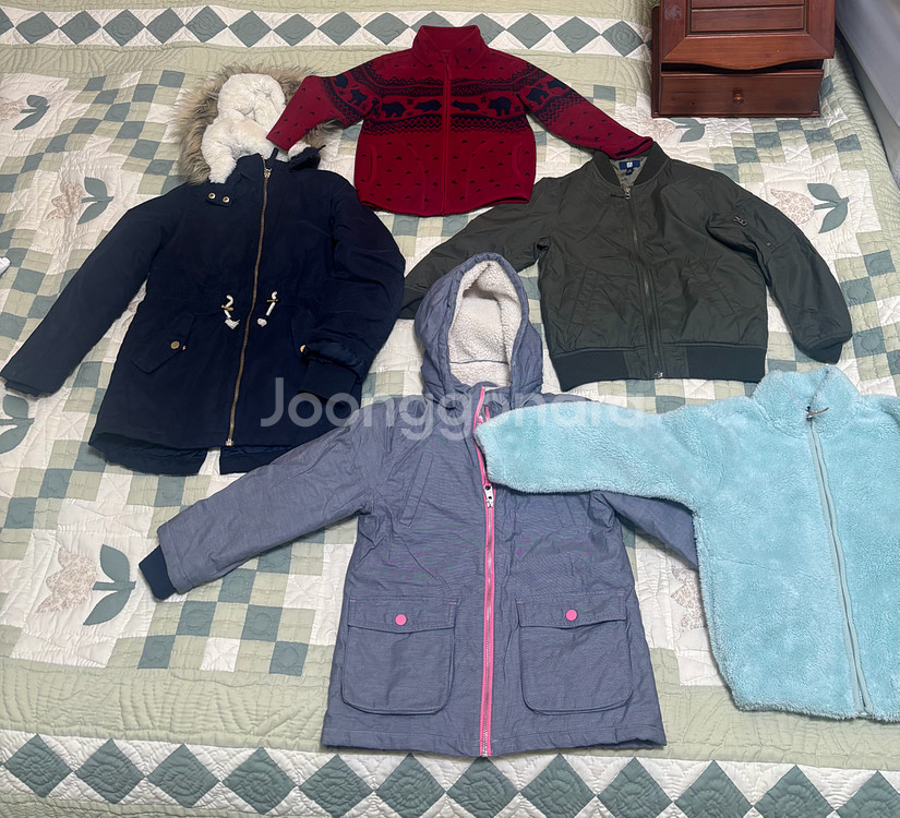 여아 120-140사이즈 의류 일괄 판매합니다--0