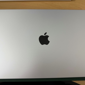 맥북 프로 16인치 M4pro 14/20코어 램 48GB 용량 512GB(애케플)