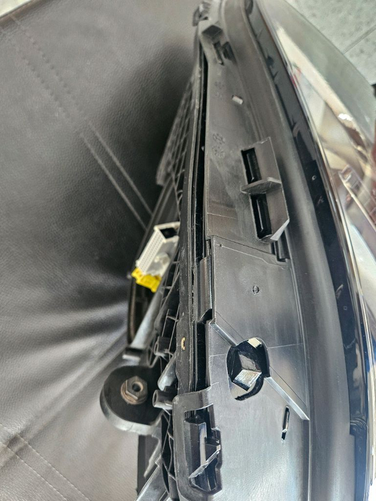 벤츠 w213 e300amg 2019 운전석 멀티빔 라이트.--6