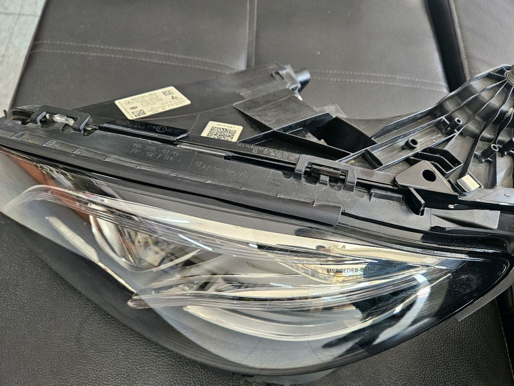 벤츠 w213 e300amg 2019 운전석 멀티빔 라이트.--1