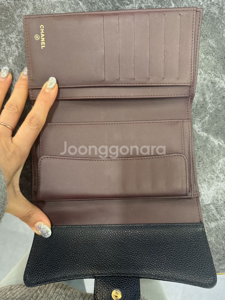 샤넬 캐비어 레더 금장 장지갑--2
