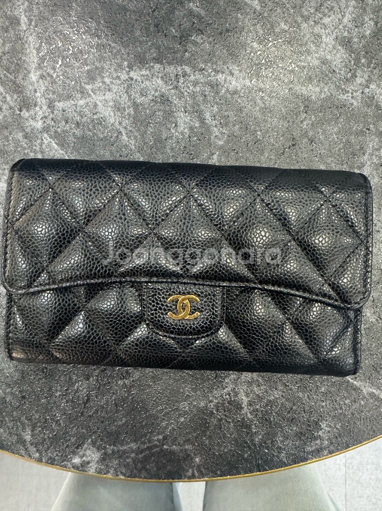 샤넬 캐비어 레더 금장 장지갑--0